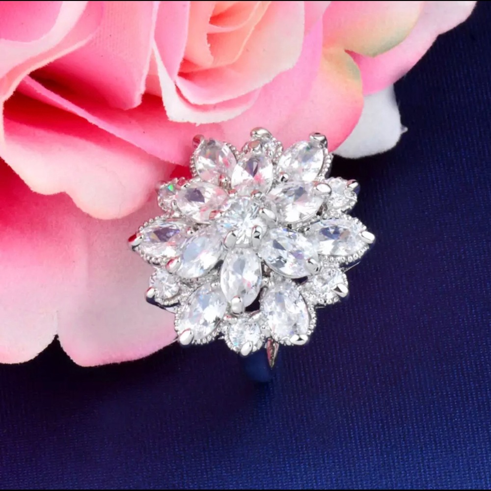 Gorgeous Flower Ring